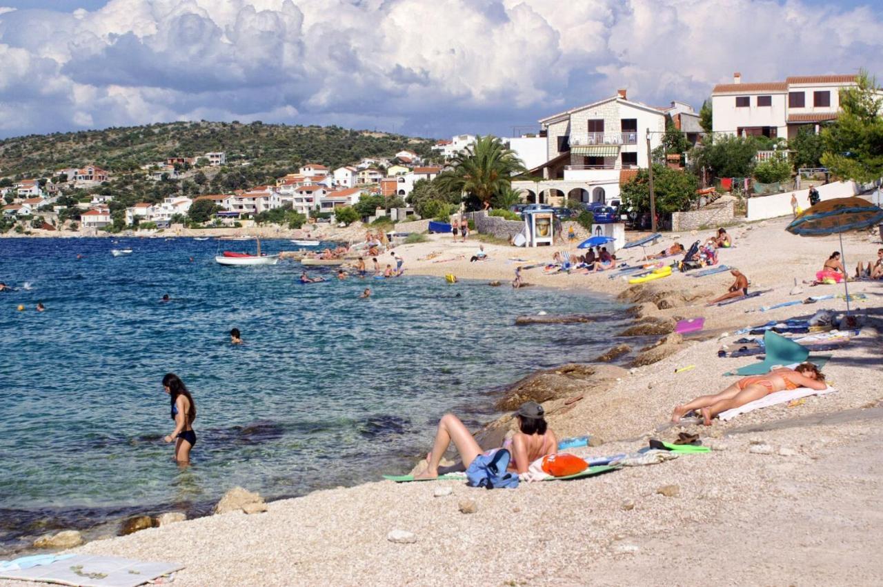 Family Friendly Seaside Apartments Razanj, Rogoznica - 10373 المظهر الخارجي الصورة