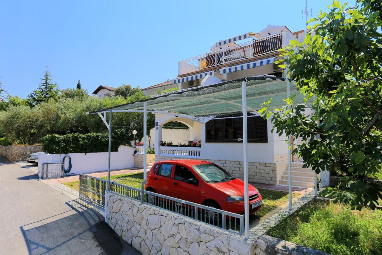 Family Friendly Seaside Apartments Razanj, Rogoznica - 10373 المظهر الخارجي الصورة