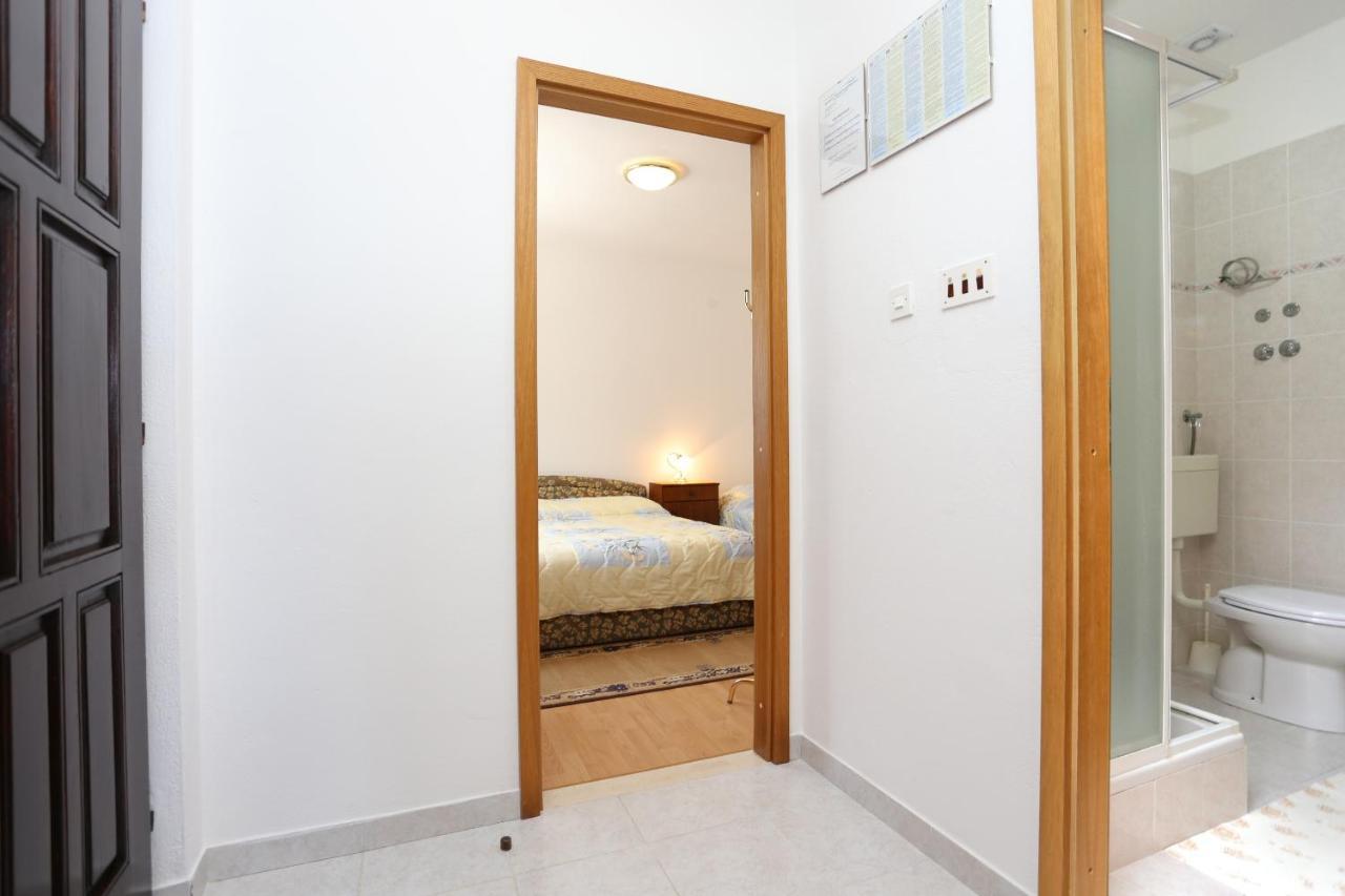 Family Friendly Seaside Apartments Razanj, Rogoznica - 10373 المظهر الخارجي الصورة