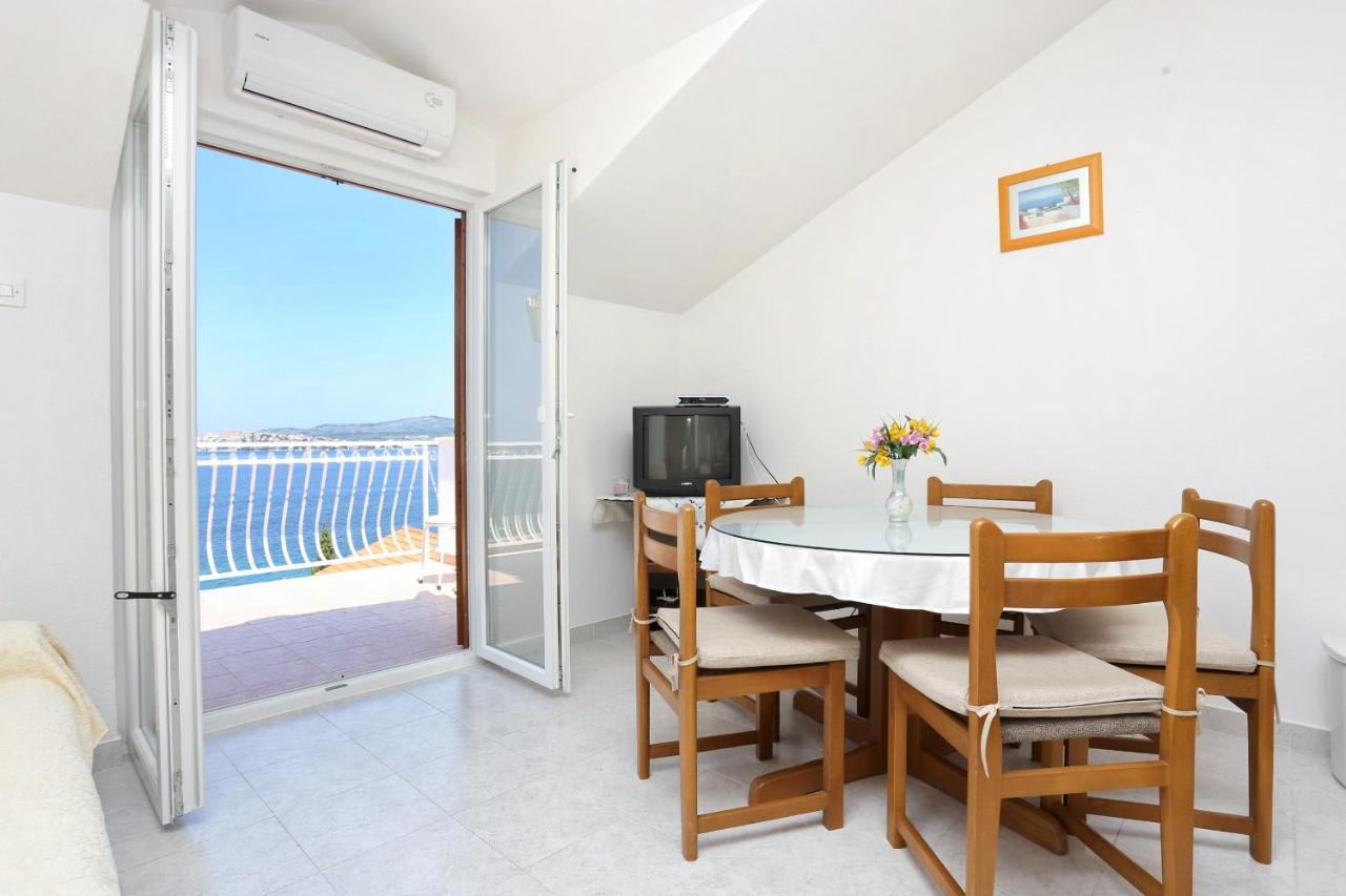 Family Friendly Seaside Apartments Razanj, Rogoznica - 10373 المظهر الخارجي الصورة