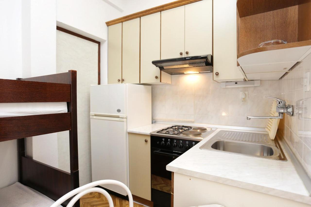 Family Friendly Seaside Apartments Razanj, Rogoznica - 10373 المظهر الخارجي الصورة