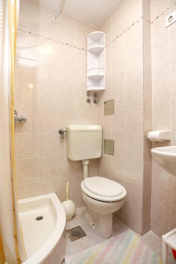 Family Friendly Seaside Apartments Razanj, Rogoznica - 10373 المظهر الخارجي الصورة