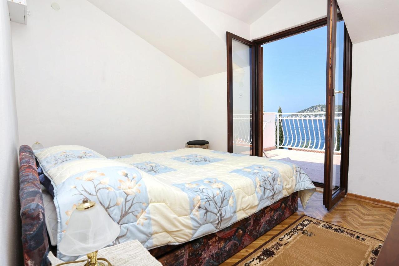 Family Friendly Seaside Apartments Razanj, Rogoznica - 10373 المظهر الخارجي الصورة