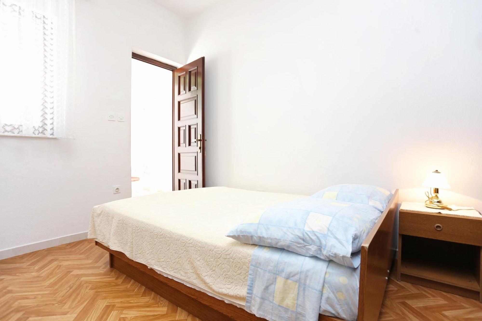 Family Friendly Seaside Apartments Razanj, Rogoznica - 10373 الغرفة الصورة